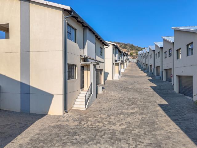 3 Bedroom Townhouse in Cashan