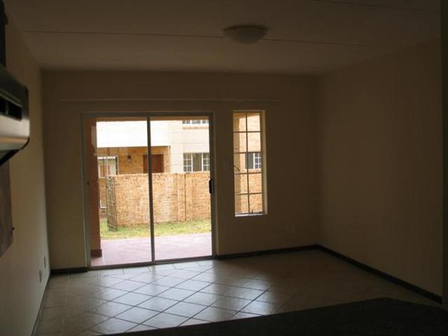 3 Bedroom Townhouse in Carlswald