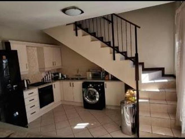 3 Bedroom Townhouse in Carlswald Estate
