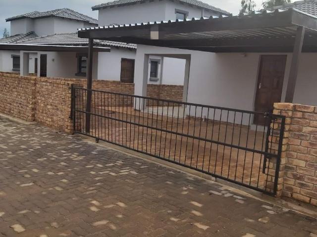 3 Bedroom Townhouse in Chantelle