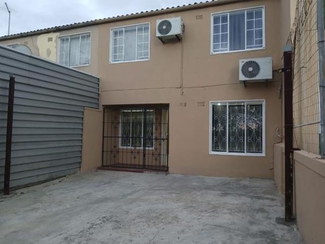 3 Bedroom Townhouse in Clayfield