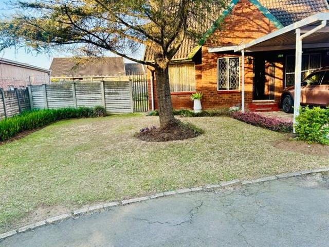 3 Bedroom Townhouse in Cleland