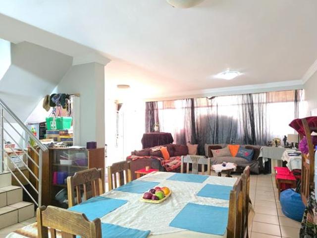 3 Bedroom Townhouse in Clubview