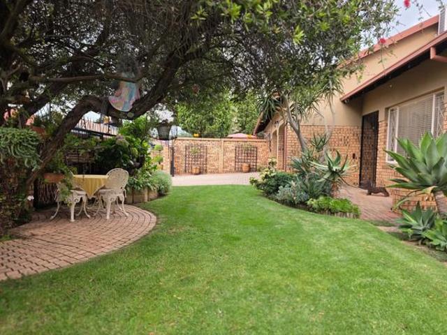 3 Bedroom Townhouse in Del Judor Ext 4