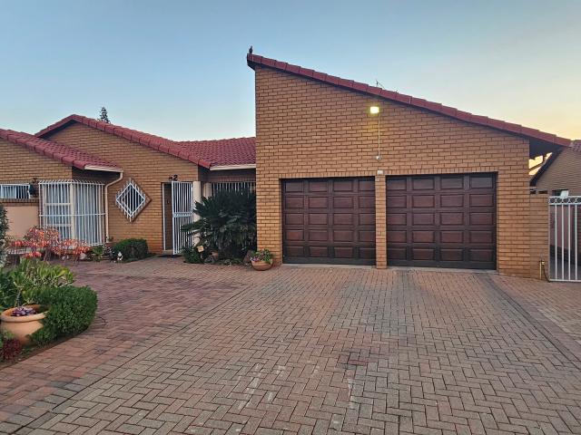 3 Bedroom Townhouse in Delmas