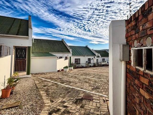 3 Bedroom Townhouse in Despatch Central