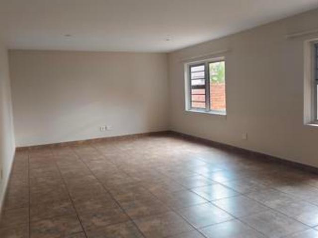 3 Bedroom Townhouse in Die Wilgers
