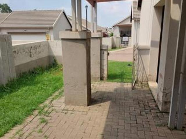 3 Bedroom Townhouse in Die Heuwel