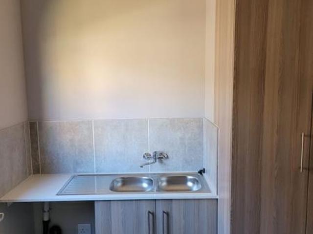 3 Bedroom Townhouse in Die Heuwel