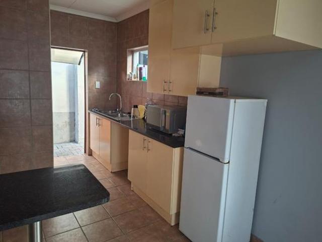 3 Bedroom Townhouse in Die Heuwel