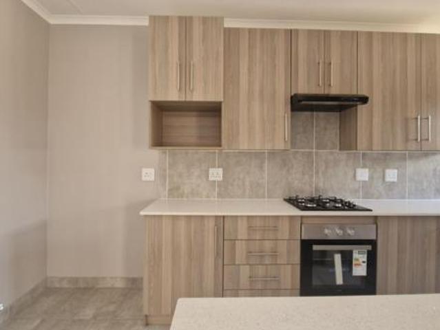 3 Bedroom Townhouse in Die Heuwel