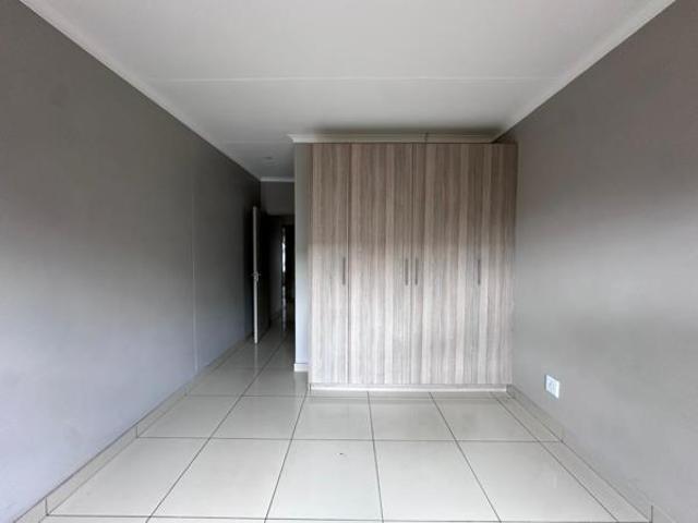 3 Bedroom Townhouse in Die Heuwel