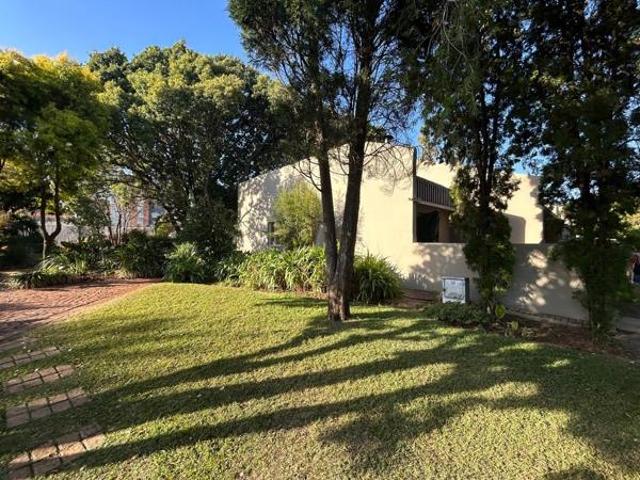 3 Bedroom Townhouse in Die Hoewes