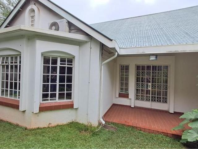 3 Bedroom Townhouse in Die Hoewes