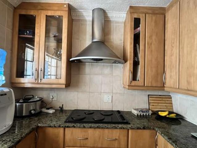 3 Bedroom Townhouse in Die Hoewes