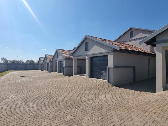 3 Bedroom Townhouse in Doornpoort