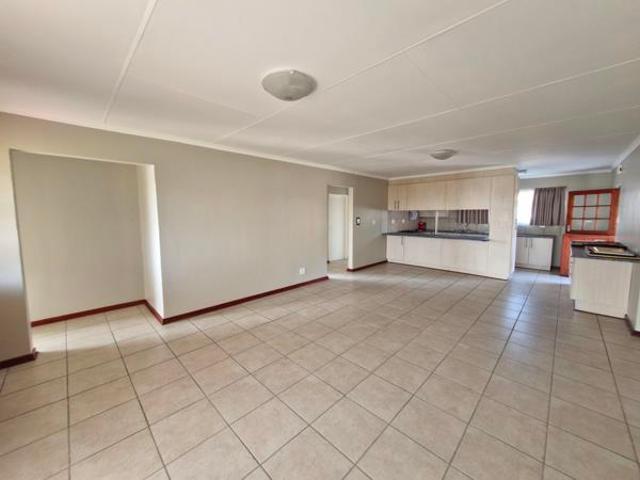 3 Bedroom Townhouse in Eureka