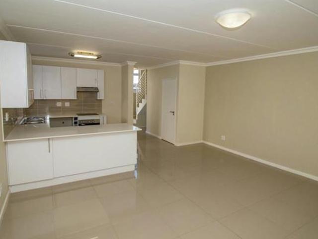 3 Bedroom Townhouse in Eagle Canyon Golf Estate