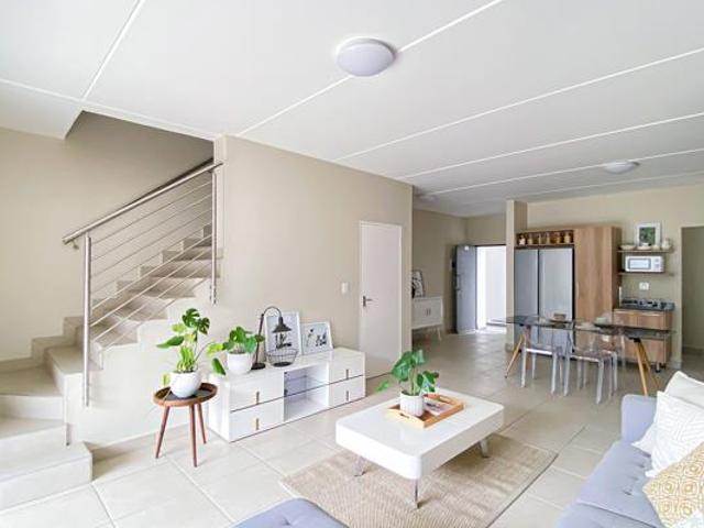 3 Bedroom Townhouse in Edenburg