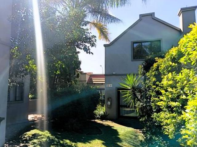 3 Bedroom Townhouse in Eldo Glen