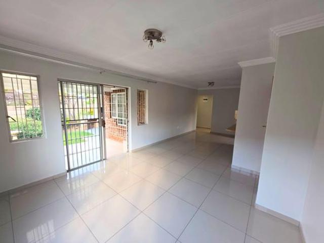 3 Bedroom Townhouse in Eldoraigne