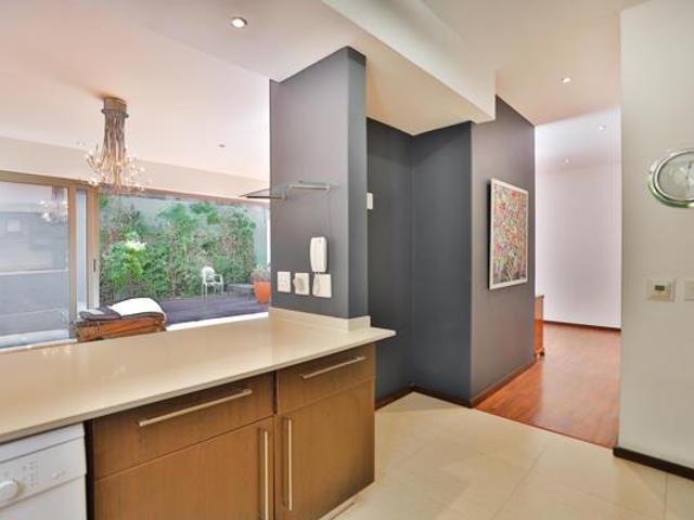 3 Bedroom Townhouse in Eltonhill