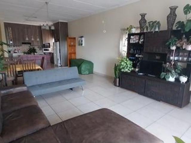 3 Bedroom Townhouse in Elysium