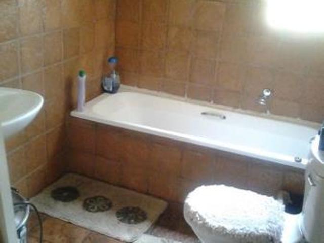 3 Bedroom Townhouse in Emalahleni Witbank Central