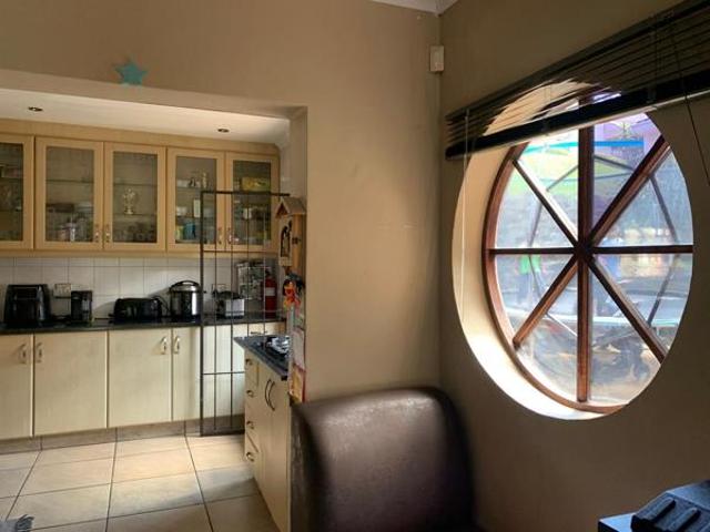 3 Bedroom Townhouse in Fairview