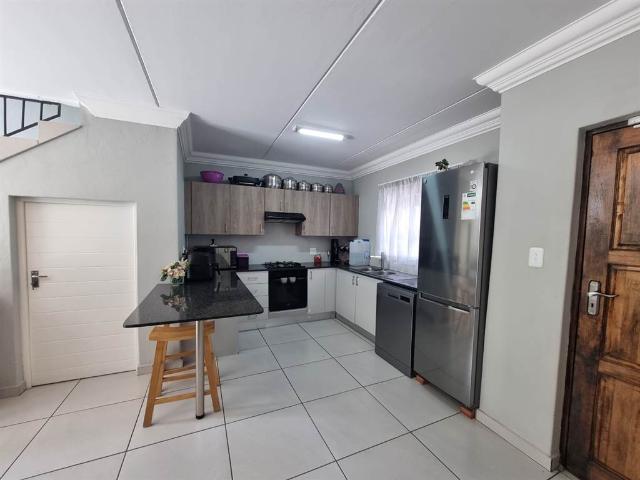 3 Bedroom Townhouse in Ferndale