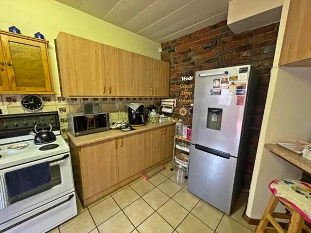 3 Bedroom Townhouse in Fichardt Park