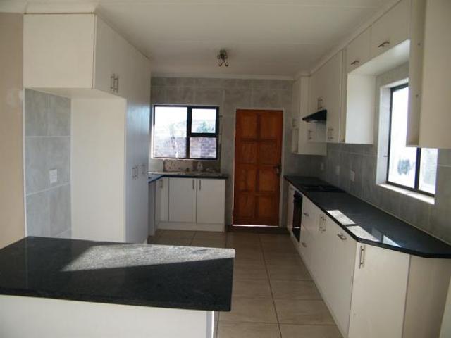 3 Bedroom Townhouse in Flamwood