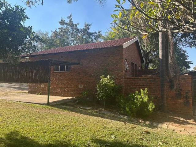 3 Bedroom Townhouse in Geelhoutpark