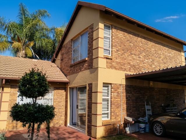 3 Bedroom Townhouse in Glen Marais