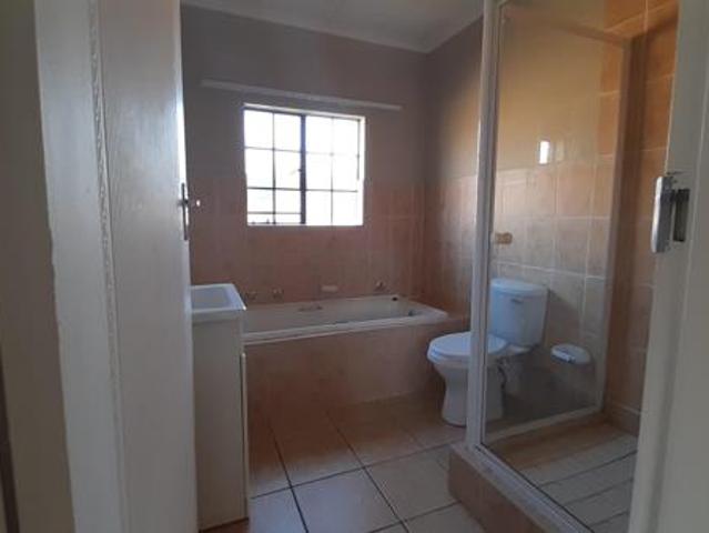 3 Bedroom Townhouse in Golf Park