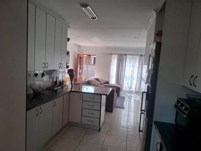 3 Bedroom Townhouse in Gonubie