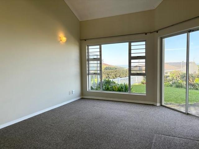 3 Bedroom Townhouse in Gonubie