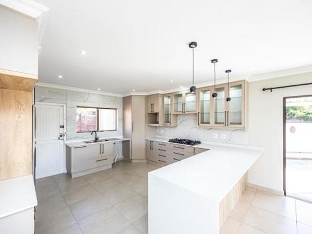 3 Bedroom Townhouse in Gonubie