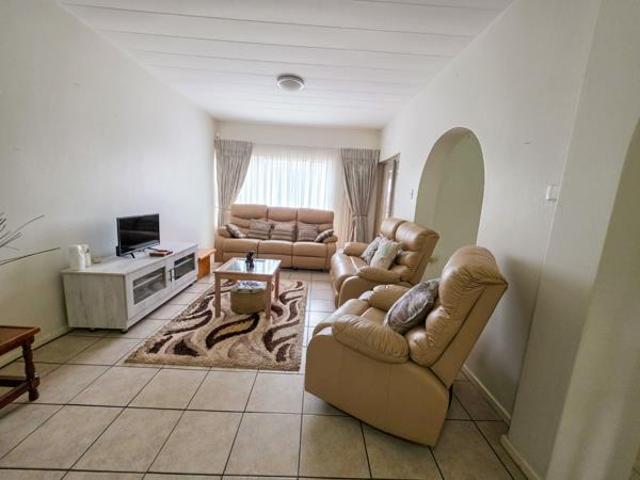3 Bedroom Townhouse in Greenhills