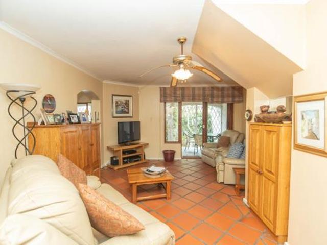 3 Bedroom Townhouse in Greenshields Park
