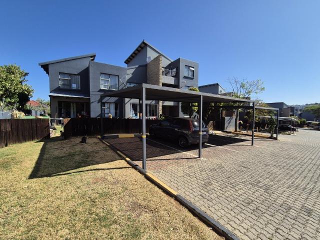 3 Bedroom Townhouse in Greenstone Hill