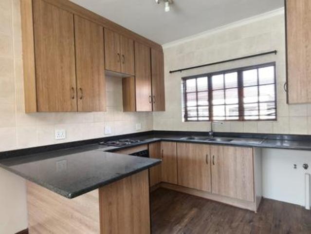 3 Bedroom Townhouse in Grimbeek Park