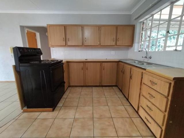 3 Bedroom Townhouse in Grimbeek Park
