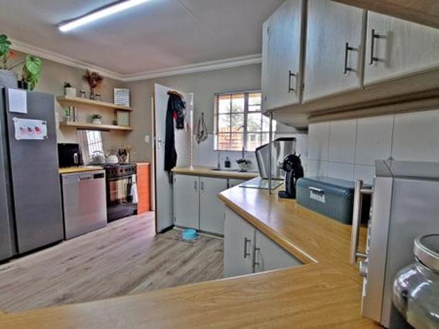 3 Bedroom Townhouse in Groenvlei SH