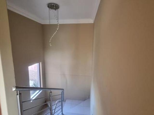 3 Bedroom Townhouse in Groenvlei SH
