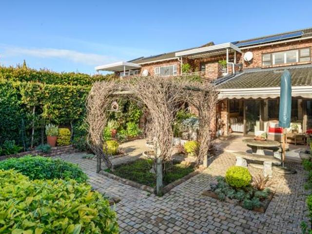 3 Bedroom Townhouse in Humewood