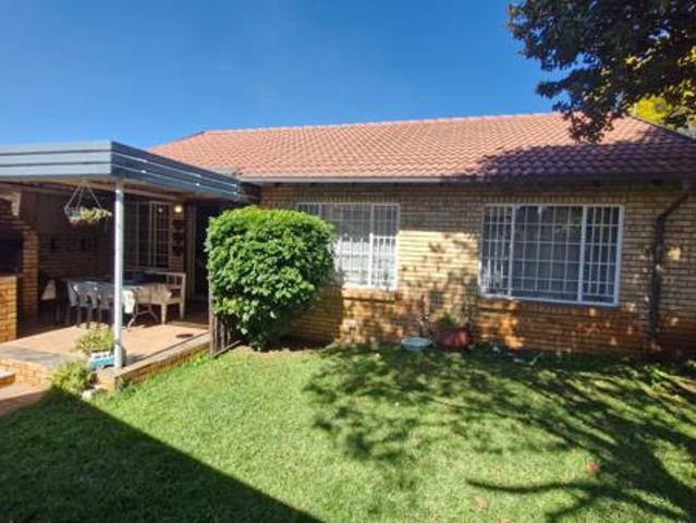 3 Bedroom Townhouse in Hennopspark