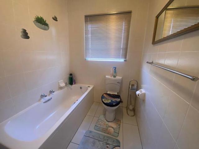 3 Bedroom Townhouse in Heuwelsig Estate