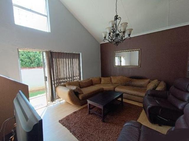3 Bedroom Townhouse in Heuwelsig Estate