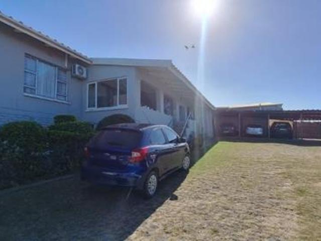 3 Bedroom Townhouse in Hibberdene